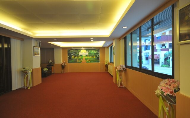 P-Park Residence Charansanitwong - Rama 7 by NIDA Rooms