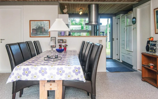 6 Person Holiday Home in Skovgårde Allingåbro