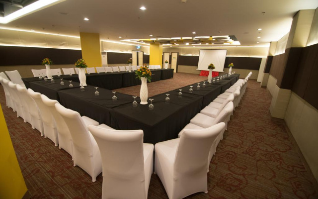 Go Hotels Lanang - Davao