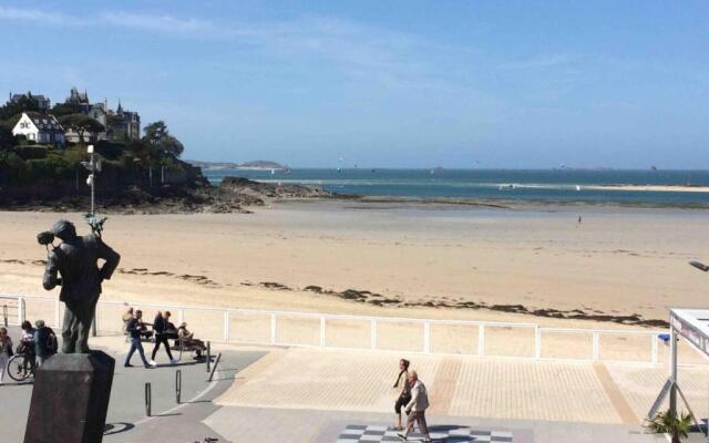 T2 50m du marchéplagesjardin privérue calme