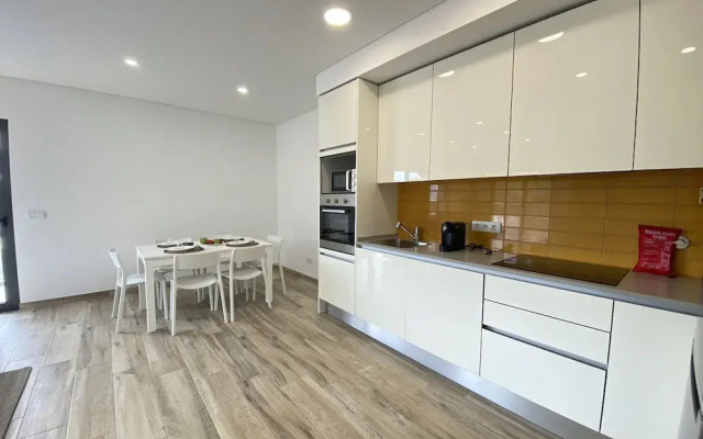 Quarteira Modern by Homing
