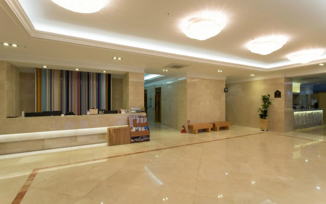 Fontana Beach Hotel