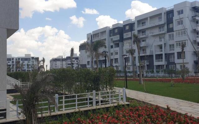 Luxury Inn Madinaty25C