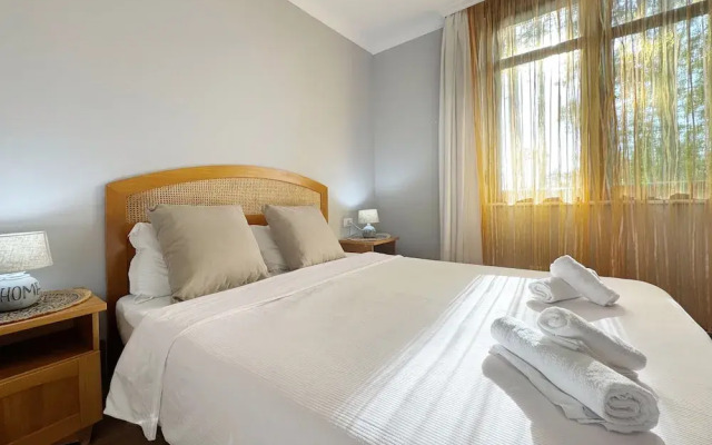Stunning 2-bed Apartment in Sozopol