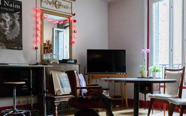 Charming Bright Apartment at Montparnasse