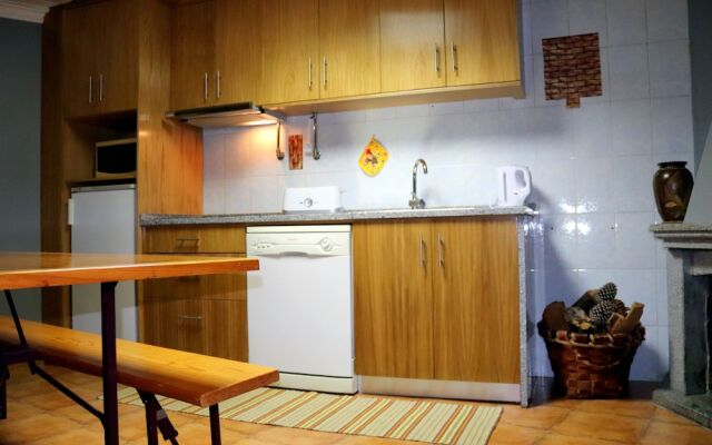 Alojamentos Estrela Peles