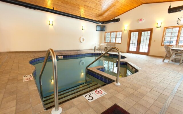 Copperwood #17 - 3 Br Condo