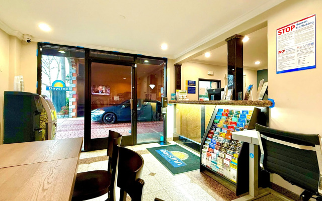 Days Inn by Wyndham Los Angeles LAX/Redondo/Manhattan Beach