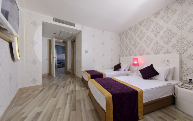 Raymar Resort & Aqua