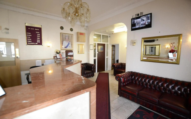 Cranbrook Hotel