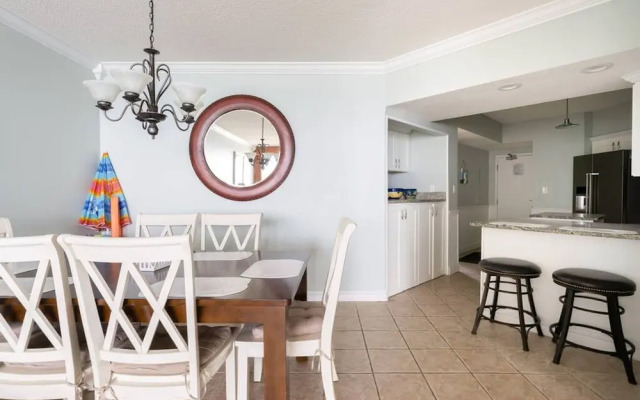 Pelican Pointe1204 3BR 2BA Gulf-front