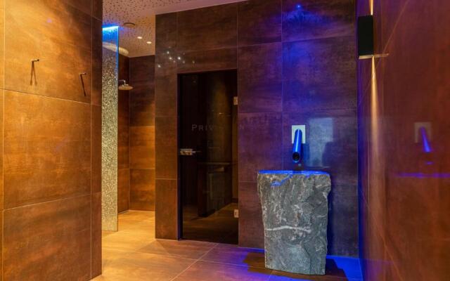 Skylodge Alpine Homes