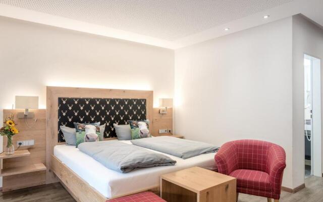 Landhotel Böld and Restaurant Uhrmacher Oberammergau