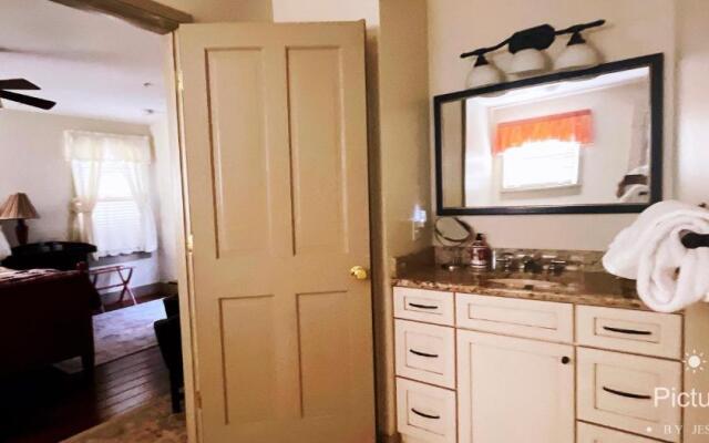 The Wayside Inn Bed & Breakfast