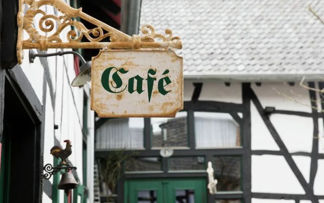 Nostalgic Apartment in the Beautiful Eifel Region