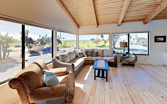 2925 Pierpont Blvd Home