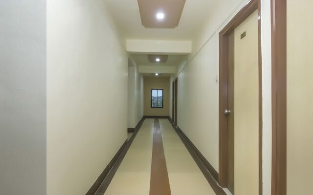 Capital O 22772 Hotel Vasantdashmi (purva)