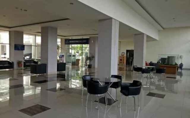 Easton Park Apartment by 7Rm