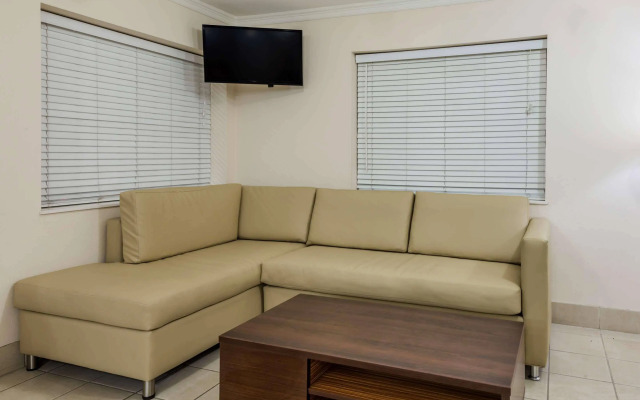 Super 8 By Wyndham Lake Charles Northeast