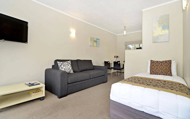 Takapuna Motor Lodge
