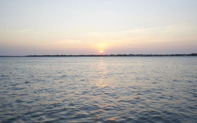 SEVEN - Shelter Island Guest House