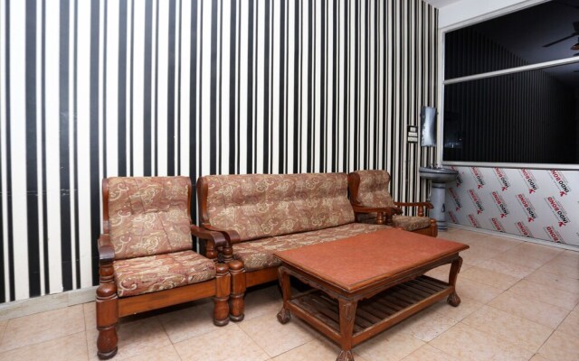 OYO 10294 Hotel Sunshine