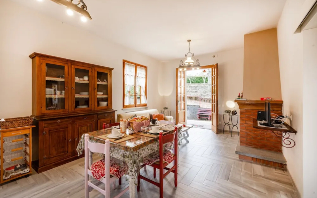 Comfortable Home Vittoria8 Among Greenery
