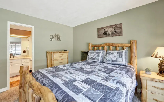 Woodland Retreat #2548