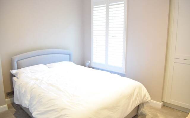 Modern 1 Bed Flat In South Hampstead