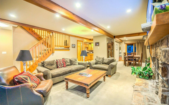 Waterford by Retreatia