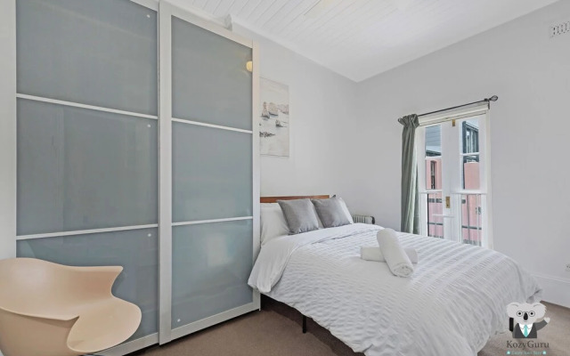 Kozyguru | Surry Hills | Classic Terraced House