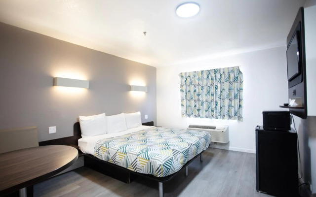 Motel 6 Dallas, TX - Fair Park