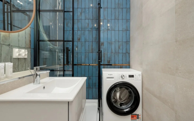 Apartment With Mezzanine by Renters