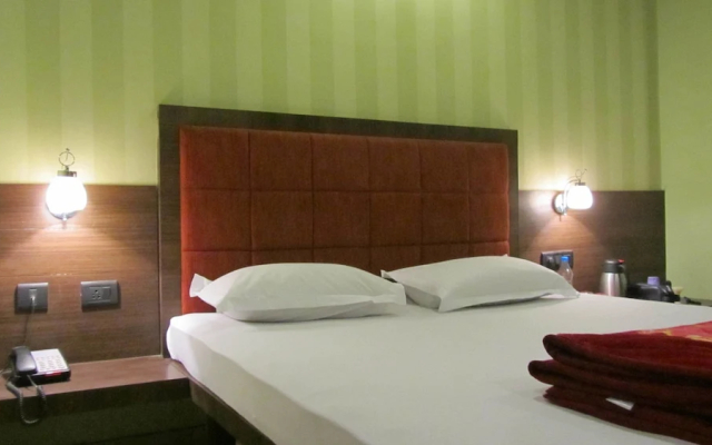 Bhammar's Inn - A Pure Vegetarian Hotel