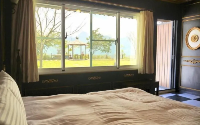 E Moh B&B