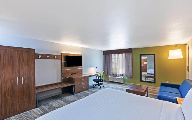 Holiday Inn Express Hotel & Suites Dallas Lewisville, an IHG Hotel