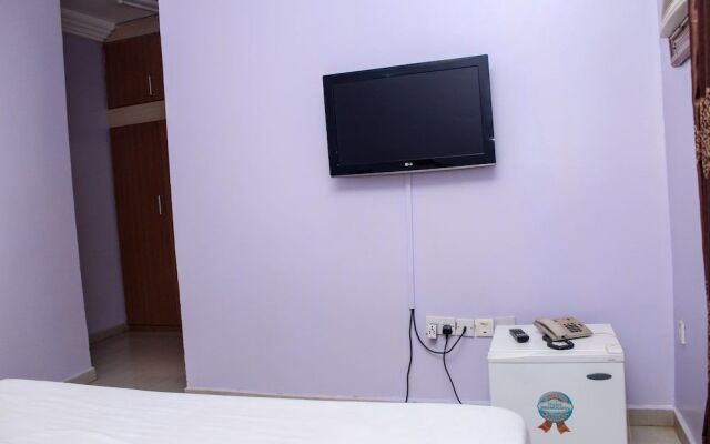 Serob Hotels