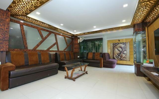 OYO 14465 Hotel Cozy Residency