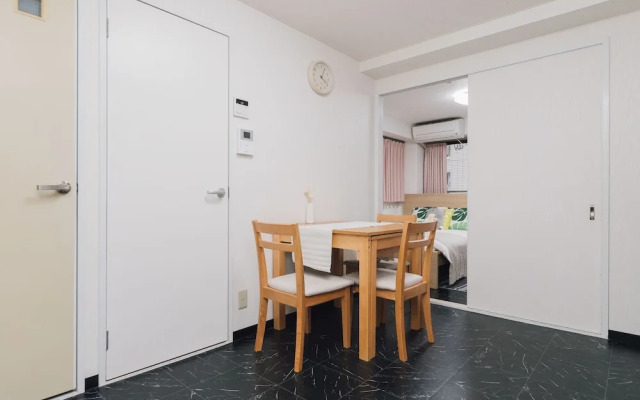 Namba Shimanouchi Apartment