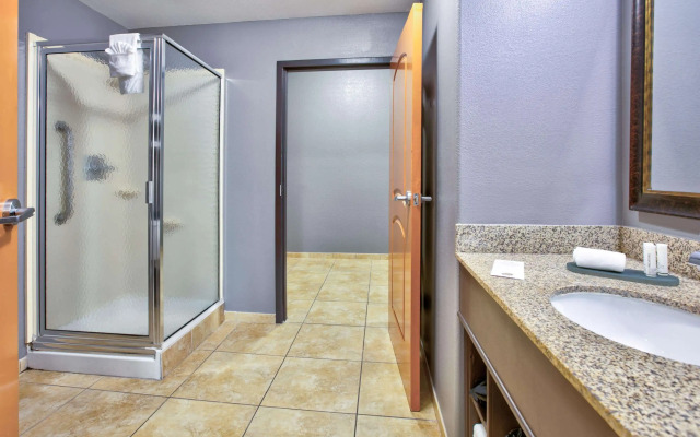 La Quinta Inn & Suites by Wyndham Little Rock - Bryant