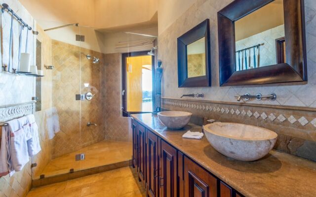 Mediterranean-style Flamingo Mansion Offers the Ultimate in Beachfront Luxury
