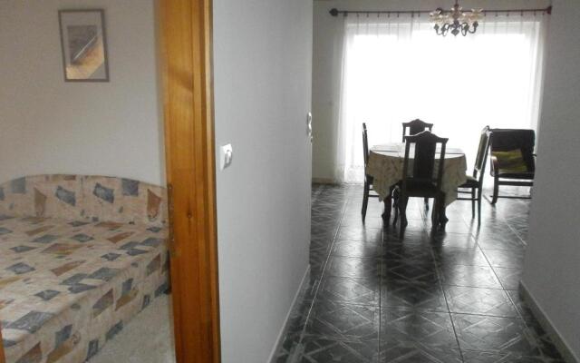 Fehér Rózsa Apartman