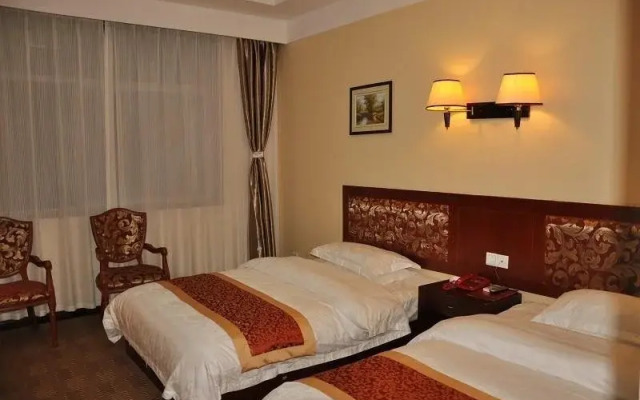Longyi Business Hotel