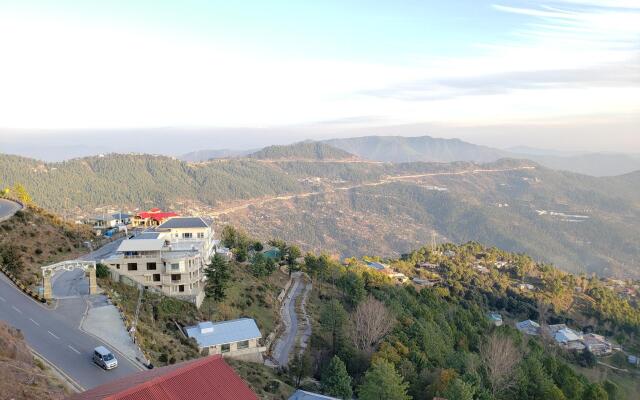 Rove Lodging - Three Bed Apartment, Murree