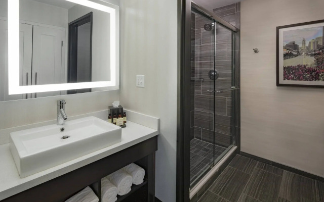 Notary hotel