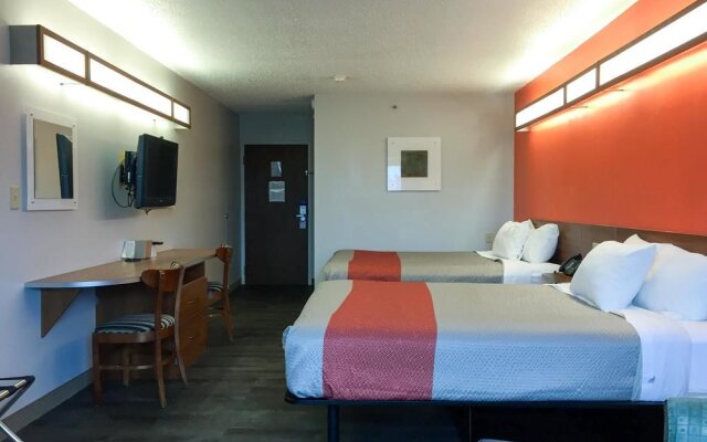 Microtel Inn & Suites by Wyndham Calcium/Near Fort Drum