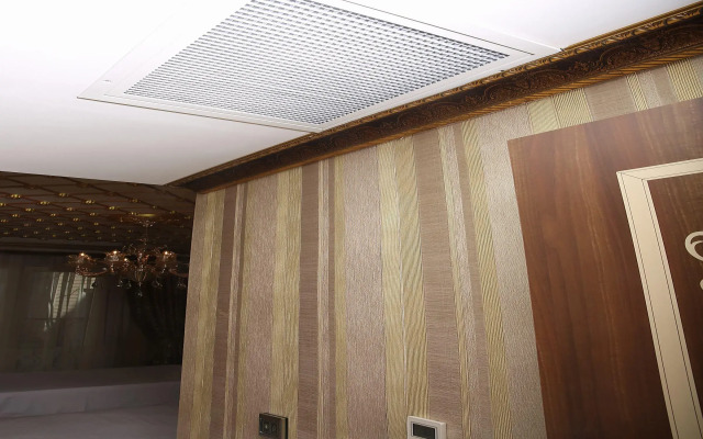 Laleli Blue Marmaray Hotel