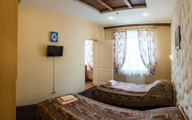 Hotel Leo
