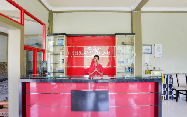 OYO 4014 Hotel Bergas Indah