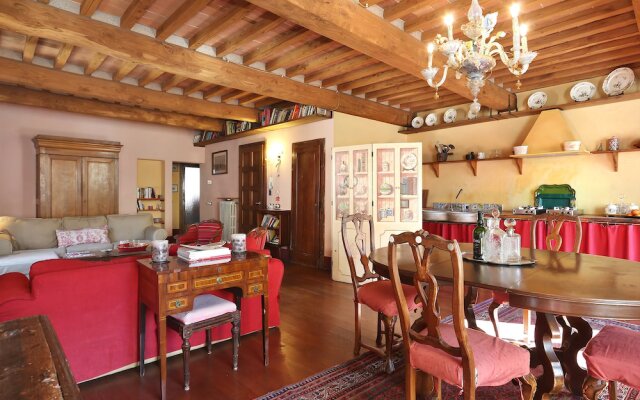 Delfina by Vacation in Lucca
